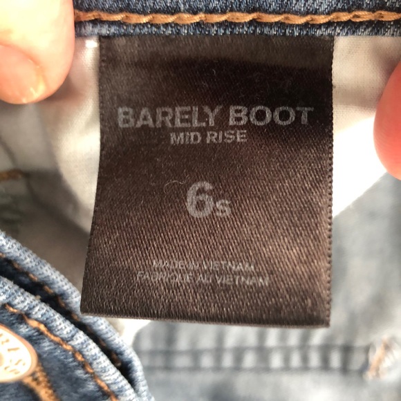 Express Barely boot mid rise jeans - Picture 2 of 4
